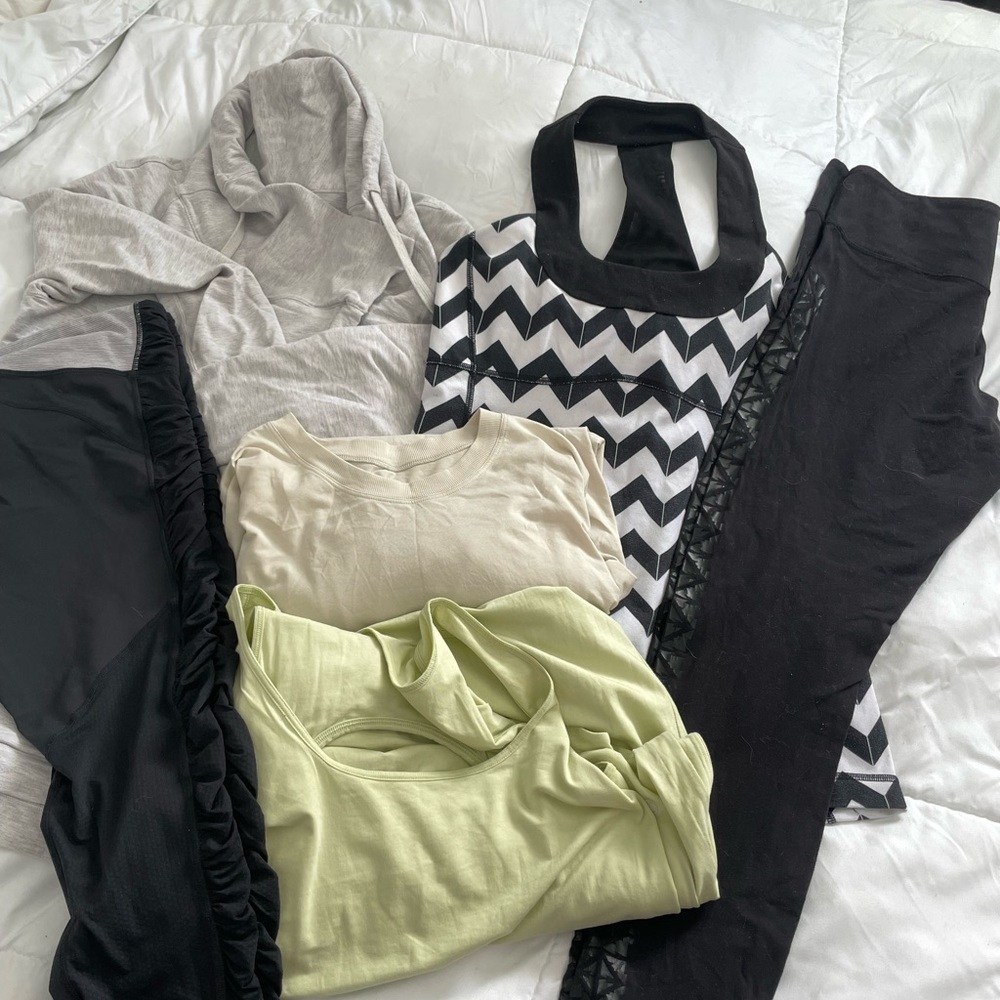 lululemon athletica Black, Cream & Light Green Activewear Mix bundle
